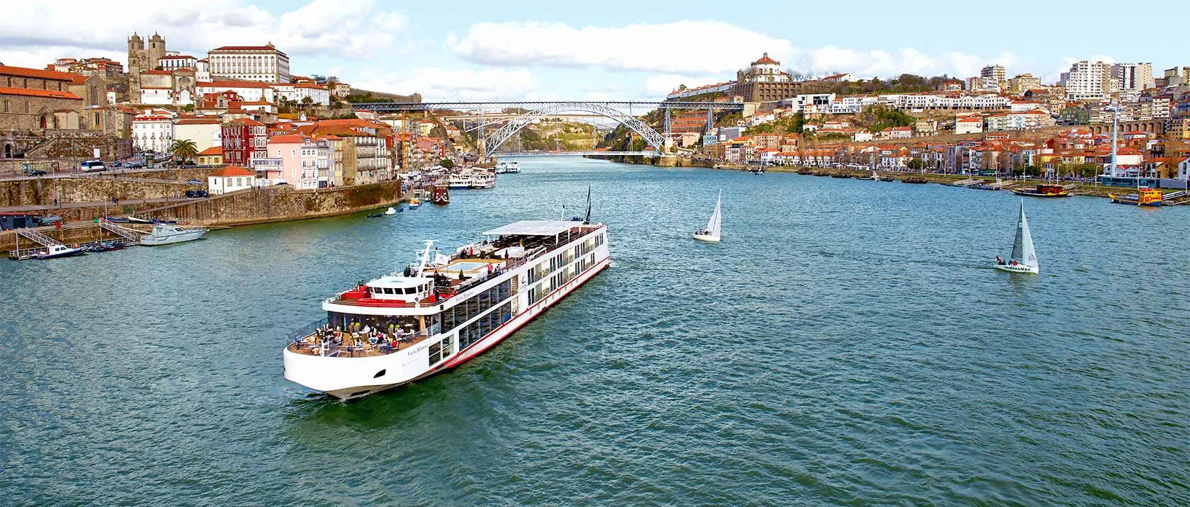 Viking Hemming in Porto, Portugal
